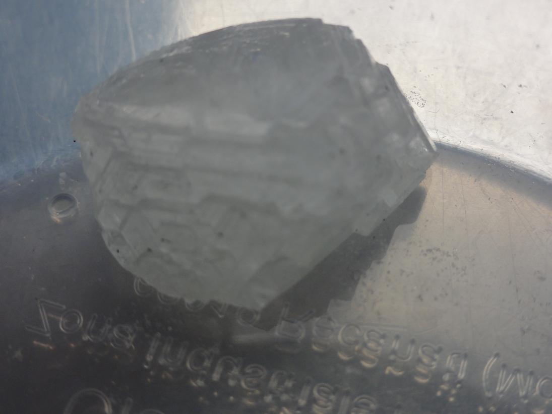 Cristal d'alun et sulfure de zinc